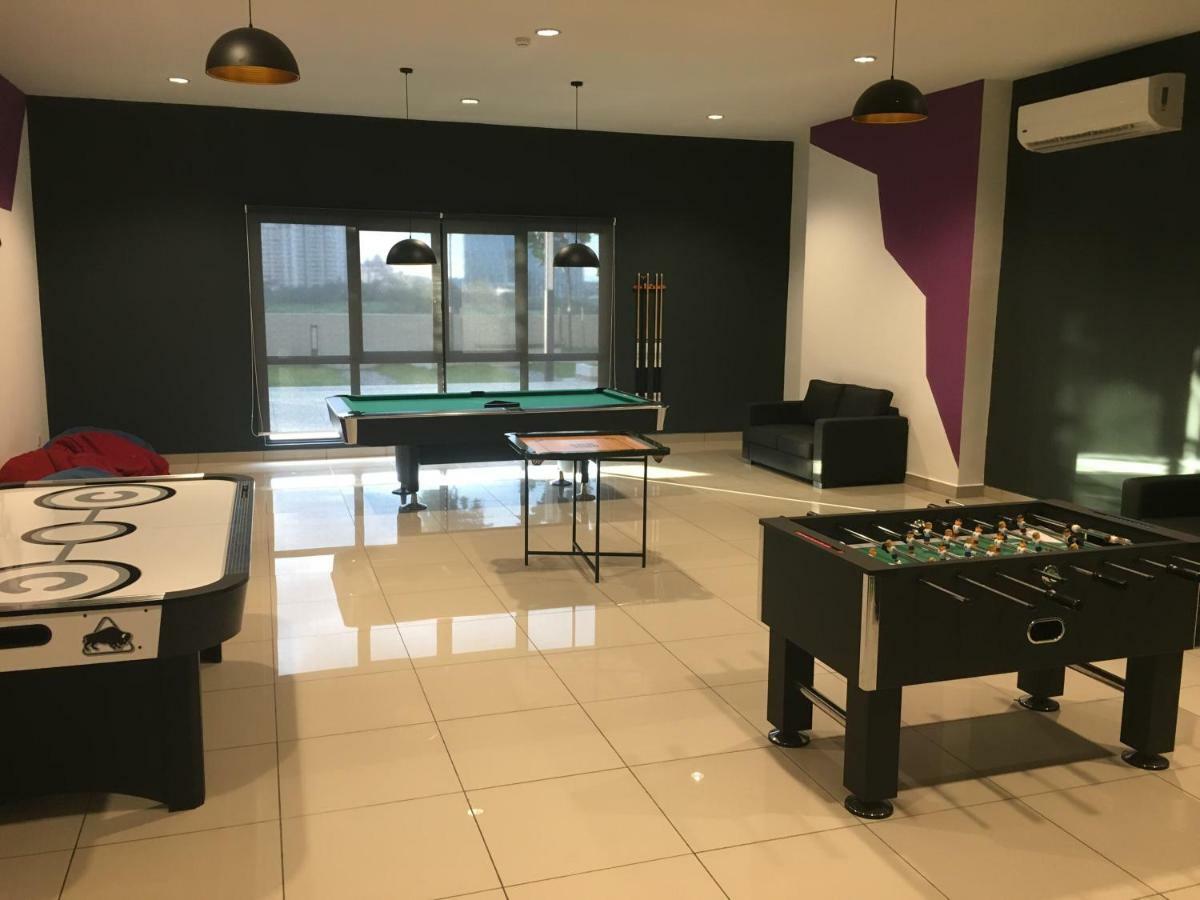 Ioi Conezion Iman'S Home With Pool View Unit Putrajaya Exterior foto